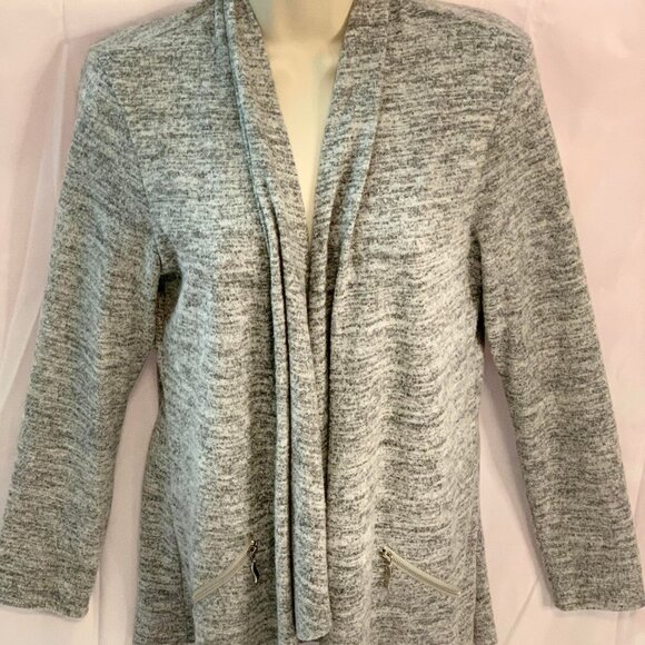 Women's Light Grey Long-Sleeved Sweater with an Open Front and Pockets - Picture 1 of 6